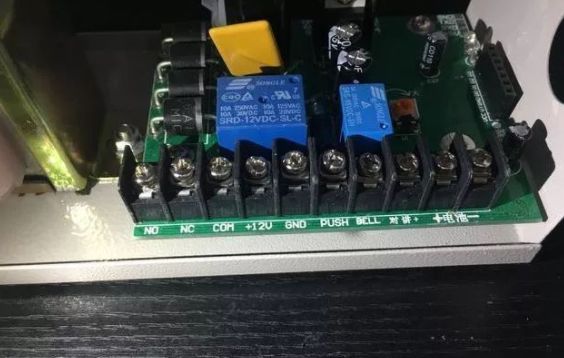 门禁控制系统现场接线图的图3