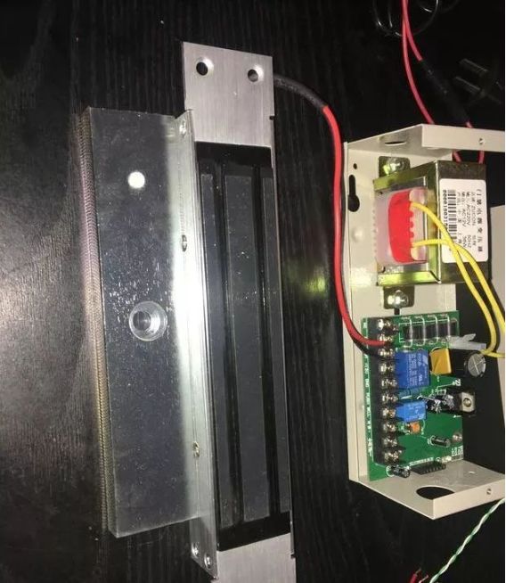 门禁控制系统现场接线图的图4