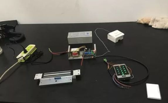 门禁控制系统现场接线图的图10