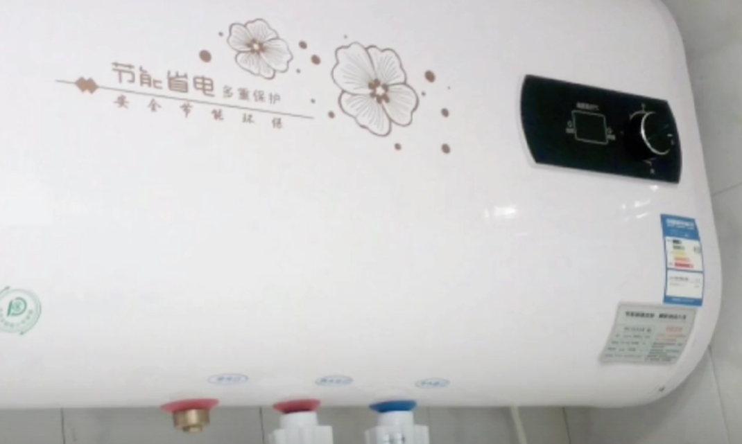 热水器能不能24小时开着？多亏电工师傅告知，再也不担心了！