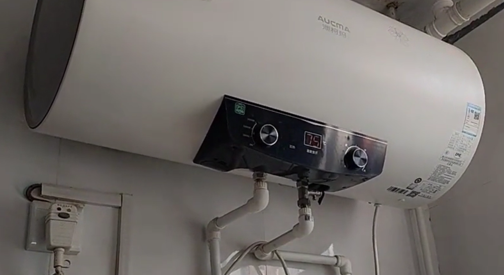 热水器能不能24小时开着？多亏电工师傅告知，再也不担心了！