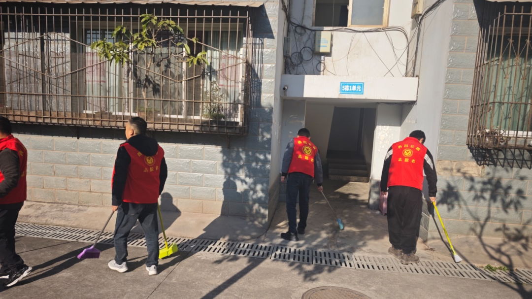 为何西昌市众多单位部门和街道社区志愿者在1月30日开展周五卫生大扫除志愿服务活动？插图5
