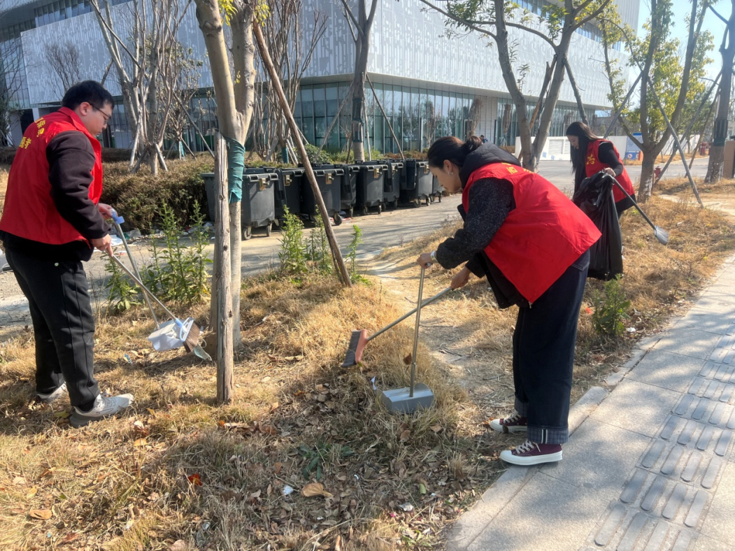 为何西昌市众多单位部门和街道社区志愿者在1月30日开展周五卫生大扫除志愿服务活动？插图33
