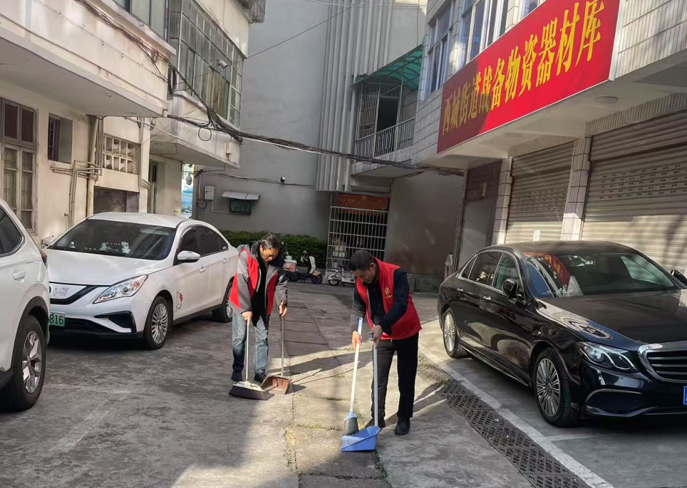 为何西昌市众多单位部门和街道社区志愿者在1月30日开展周五卫生大扫除志愿服务活动？插图11