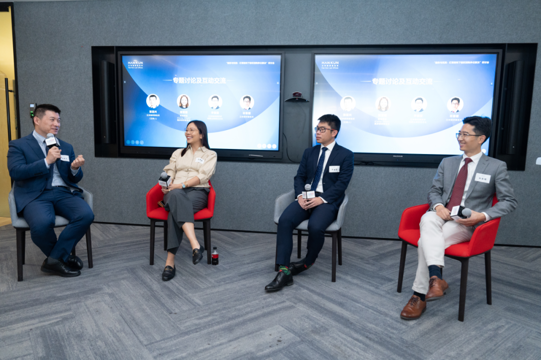 事务所大律师,香港国际仲裁中心仲裁员  黎逸轩先生凯瑞奥信(carey