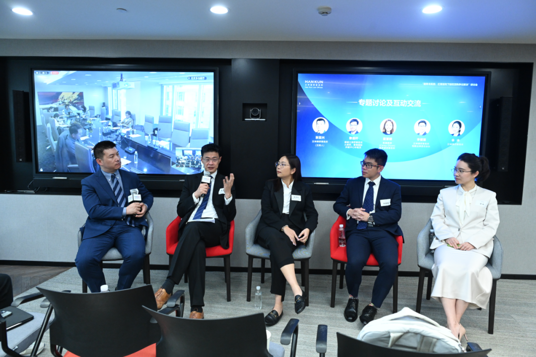 事务所大律师,香港国际仲裁中心仲裁员  黎逸轩先生凯瑞奥信(carey