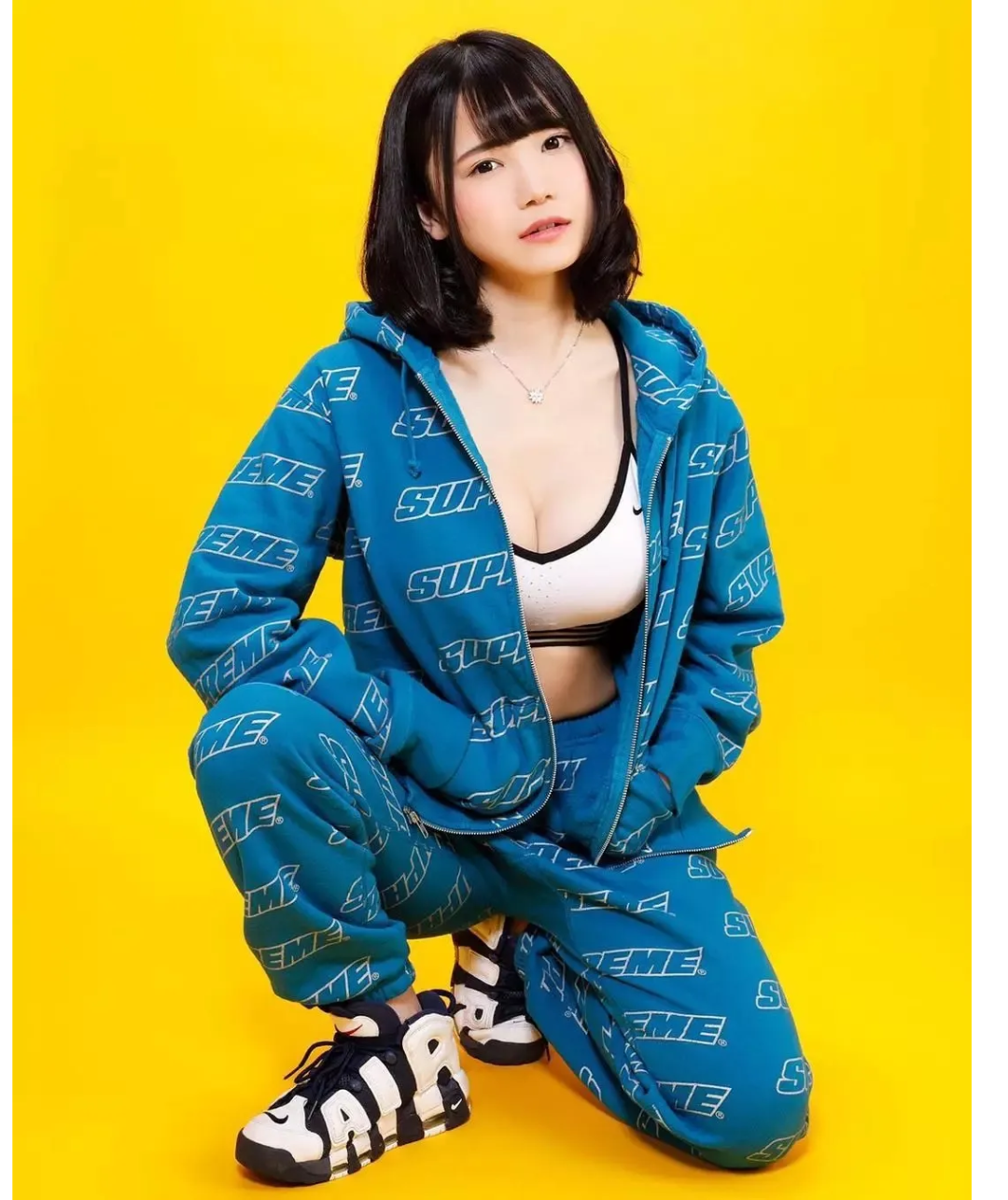 【美女】号称“全球靠胸打碟第一人”！Cosplay玩到飞起 深度球鞋爱好者 直男鼻血止不住（组图） - 68