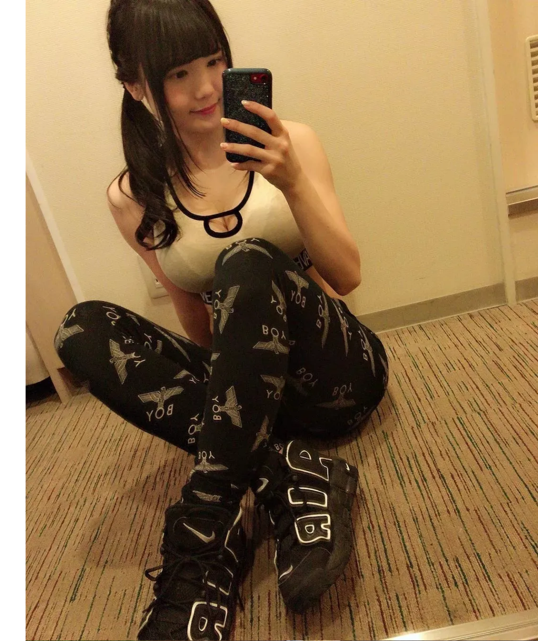 【美女】号称“全球靠胸打碟第一人”！Cosplay玩到飞起 深度球鞋爱好者 直男鼻血止不住（组图） - 71