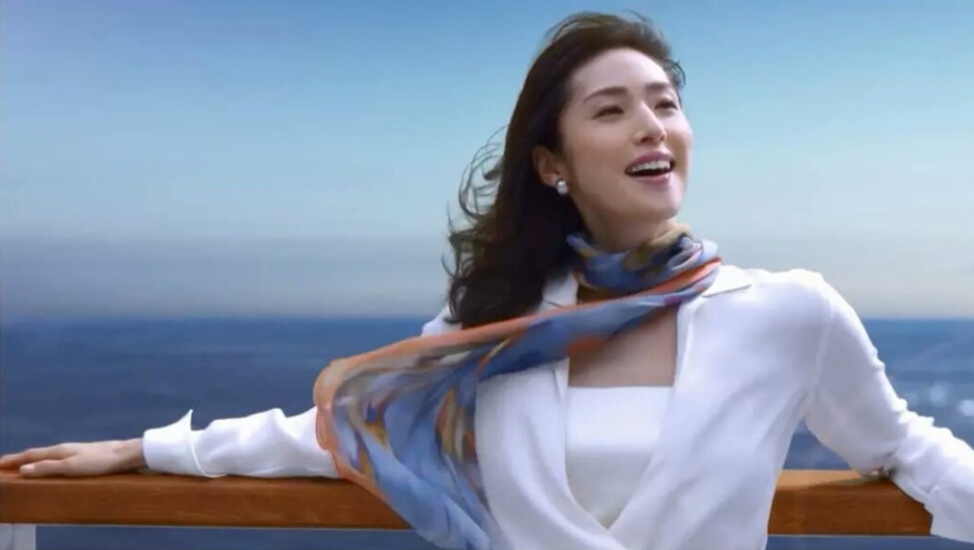 【美女】姐姐们请靠边站！她才是真正的姬圈扛把子（组图） - 49