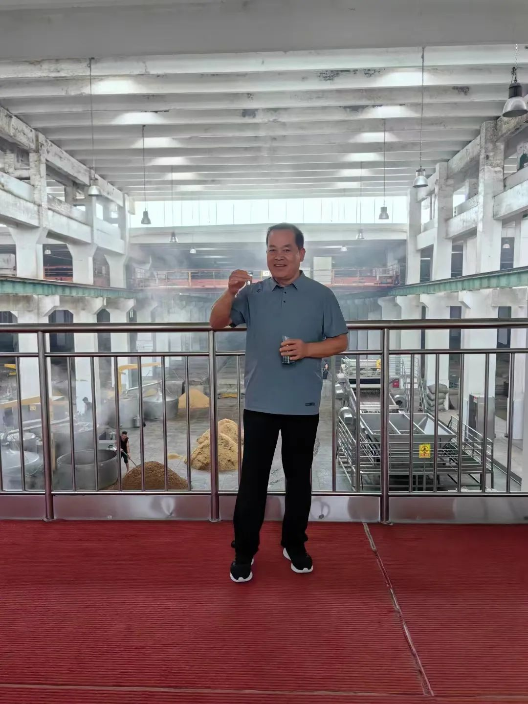 金徽印象四到金徽印象深,车间走过酒香襟.