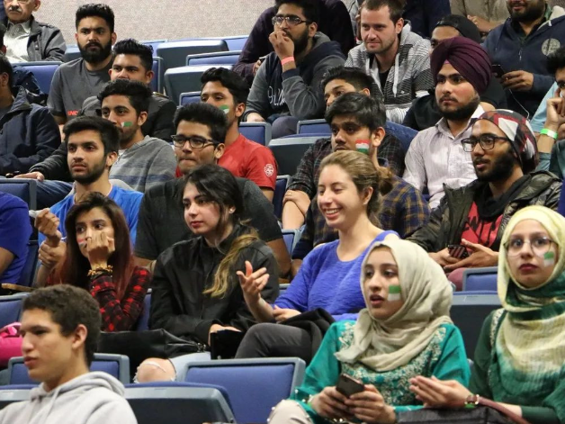 加拿大國際學校收中國籍學生嗎_加拿大國際學校學費_加拿大國際生學費