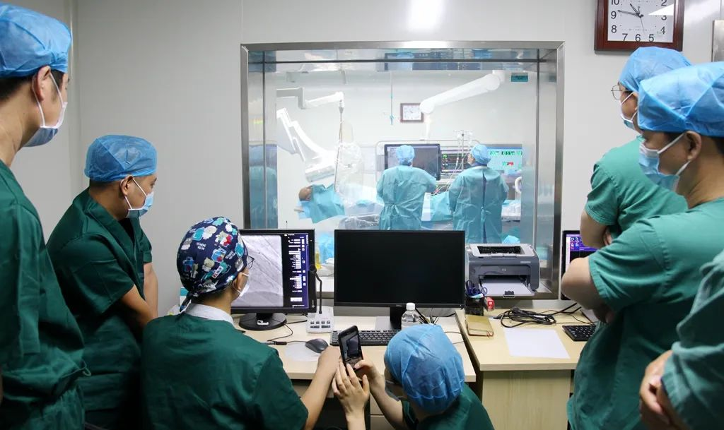 dsa是什么设备优质服务年｜任泽区人民医院先进医疗设备介绍——大C 西门子ARTIS ONE数字减影血管造影(DSA)机_https://www.jmylbn.com_新闻资讯_第2张