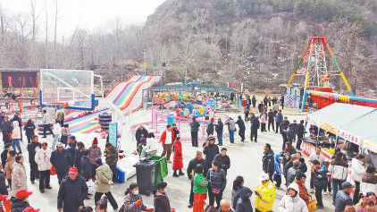 人民日报老区活力涌山乡春意浓阜平过年真热闹