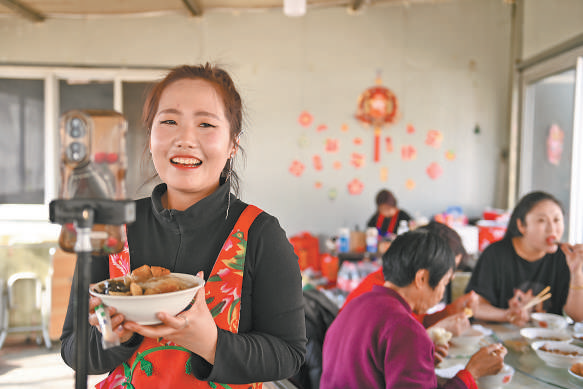 人民日报老区活力涌山乡春意浓阜平过年真热闹
