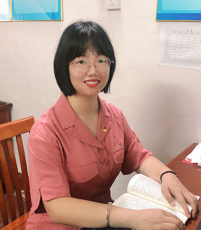 展标兵风采树教学榜样信丰五中肖李娜坚守初心以行证道