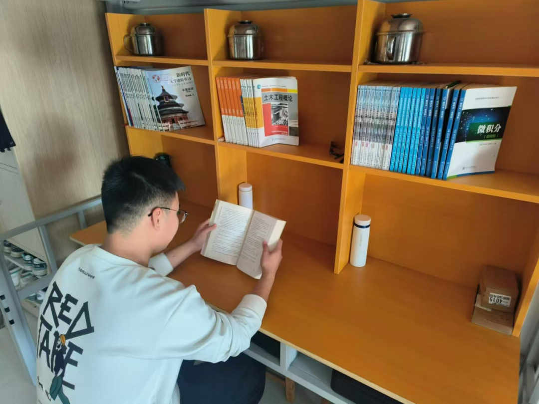 爱国教育|保定理工学院|管理学院|品读红色经典,读书打卡活动