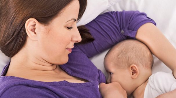 妈妈这个时期千万别断奶！对宝宝发育没好处