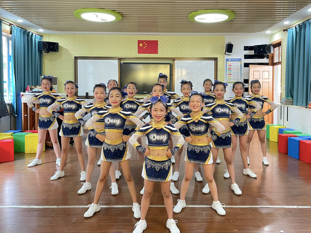 上海182万中小学生今天开学
