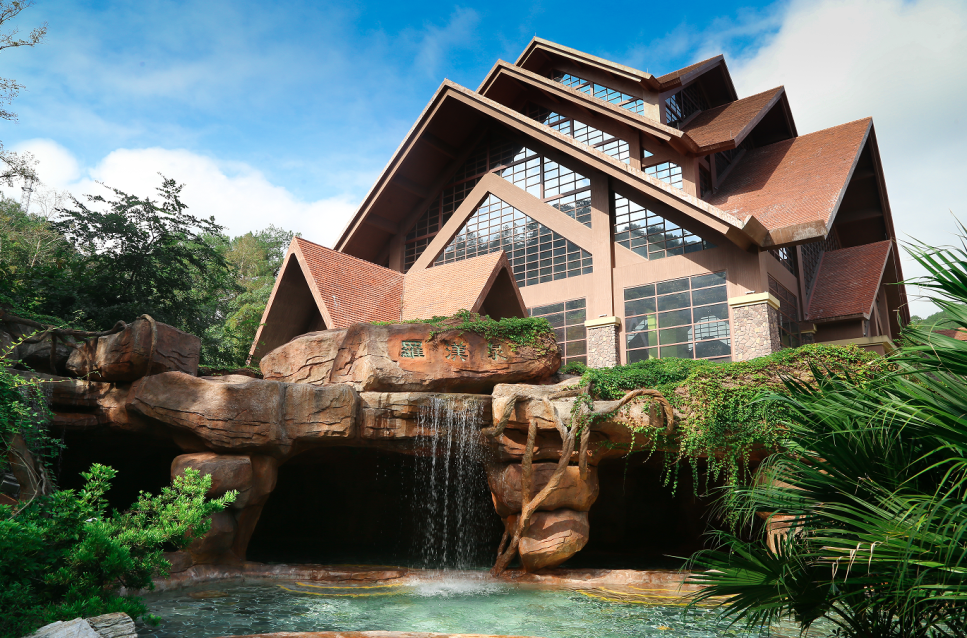 经律论文化旅游景区