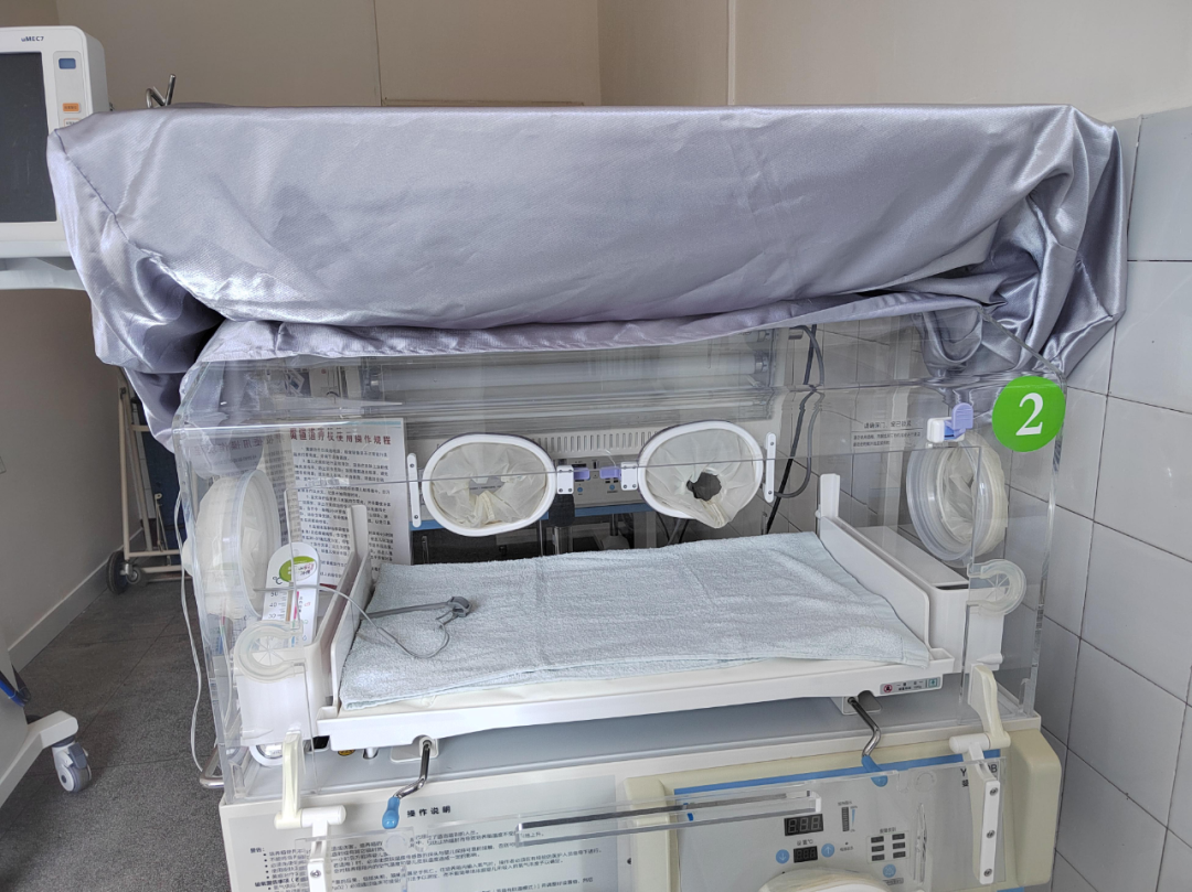 为什么要用光疗纸尿裤健康科普｜新生儿黄疸蓝光照射治疗_https://www.jmylbn.com_新闻资讯_第4张