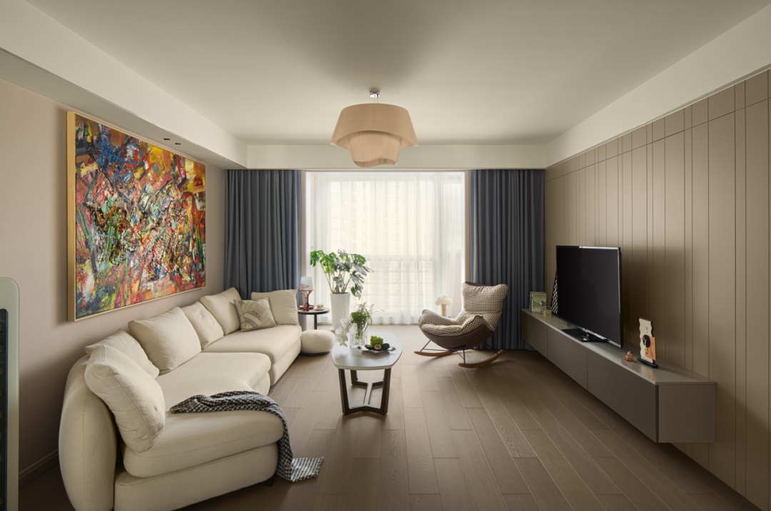 一间只属于“她”一个人的房子，亦娇亦扬，亦静亦闹_6