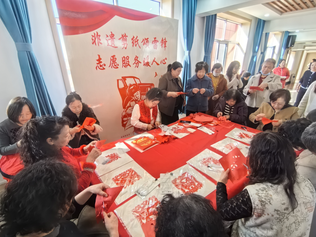 内蒙古文联开展学雷锋纪念日主题活动 第3张