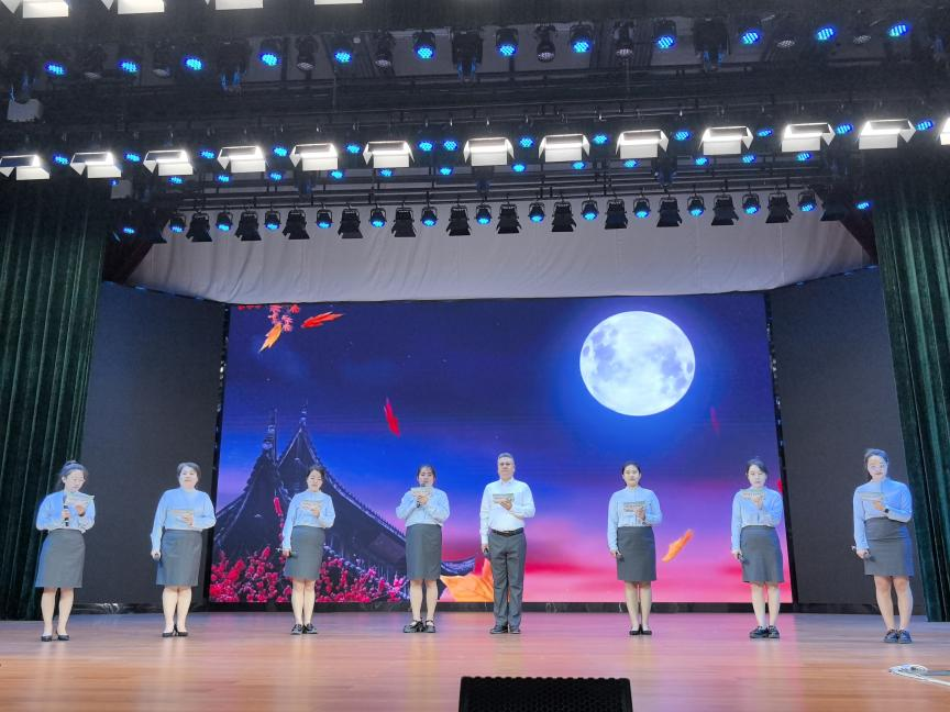 阅见内蒙古 书香铸同心——内蒙古作家民族团结主题优秀文学作品分享会成功举办 第3张