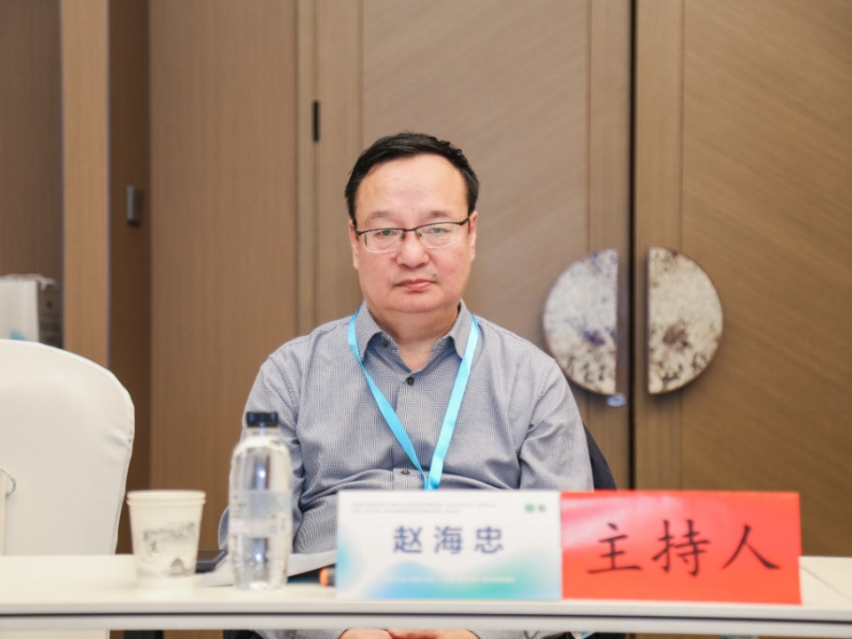 “北疆文化视域中的诗与艺术”学术交流活动在呼和浩特举办 第2张