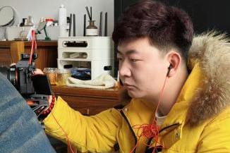 文学与视听结合创作实践——《走出自己的房间》荣获优秀网络视听节目表彰 第7张