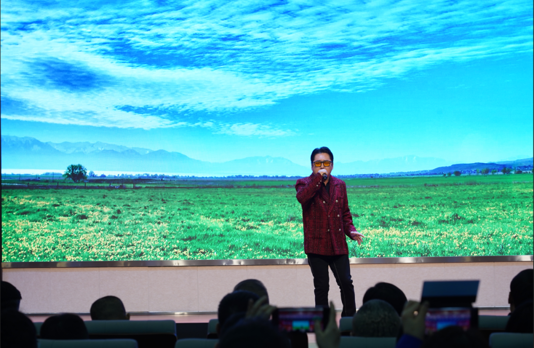 “书写新时代的雷锋故事”——学雷锋文艺志愿服务活动走进燃热一线 第4张