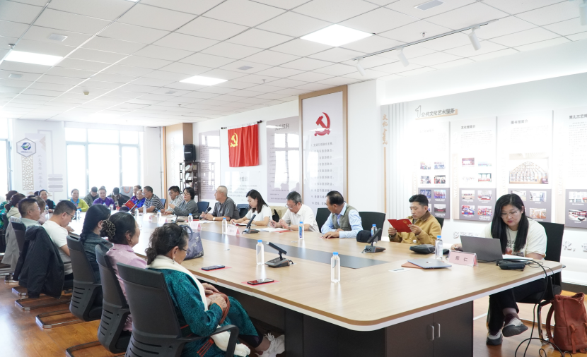 内蒙古民间文艺版权保护服务“北疆行”活动走进西乌旗 第4张