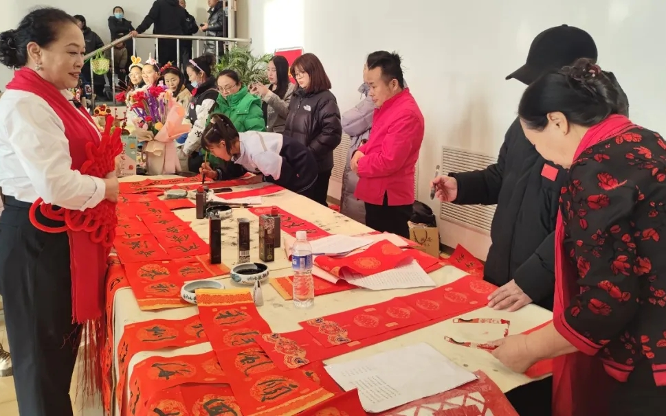 基层艺讯 | 扎赉特旗文联举办“我们的中国梦——文化进万家”元旦专场演出 第6张