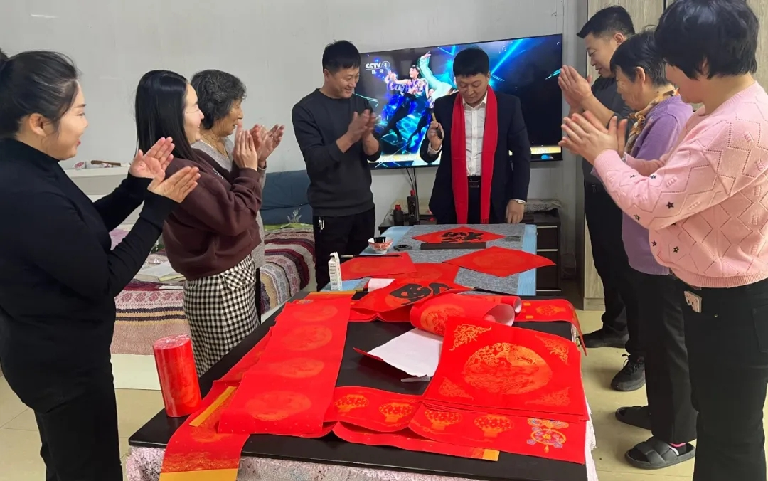 基层艺讯 | 扎赉特旗文联举办“我们的中国梦——文化进万家”元旦专场演出 第7张