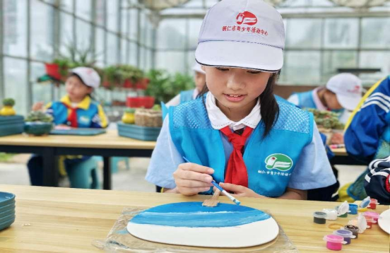 铜仁市开展“茅台王子·致敬奋斗”——贵州希望工程升级版“壮苗计划”研学活动