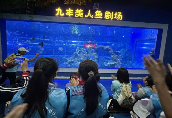 铜仁市开展“茅台王子·致敬奋斗”——贵州希望工程升级版“壮苗计划”研学活动