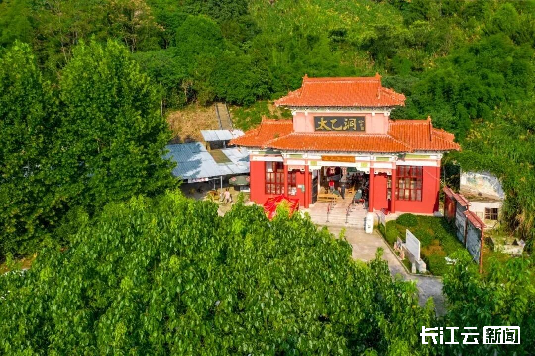 盛宴限定咸宁赴约等于多少钱_王月英赴约等不到郭华郎_