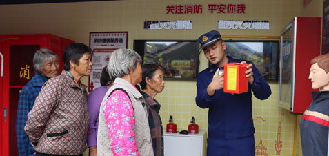 三汊港镇岭东社消防网格员织密安全网