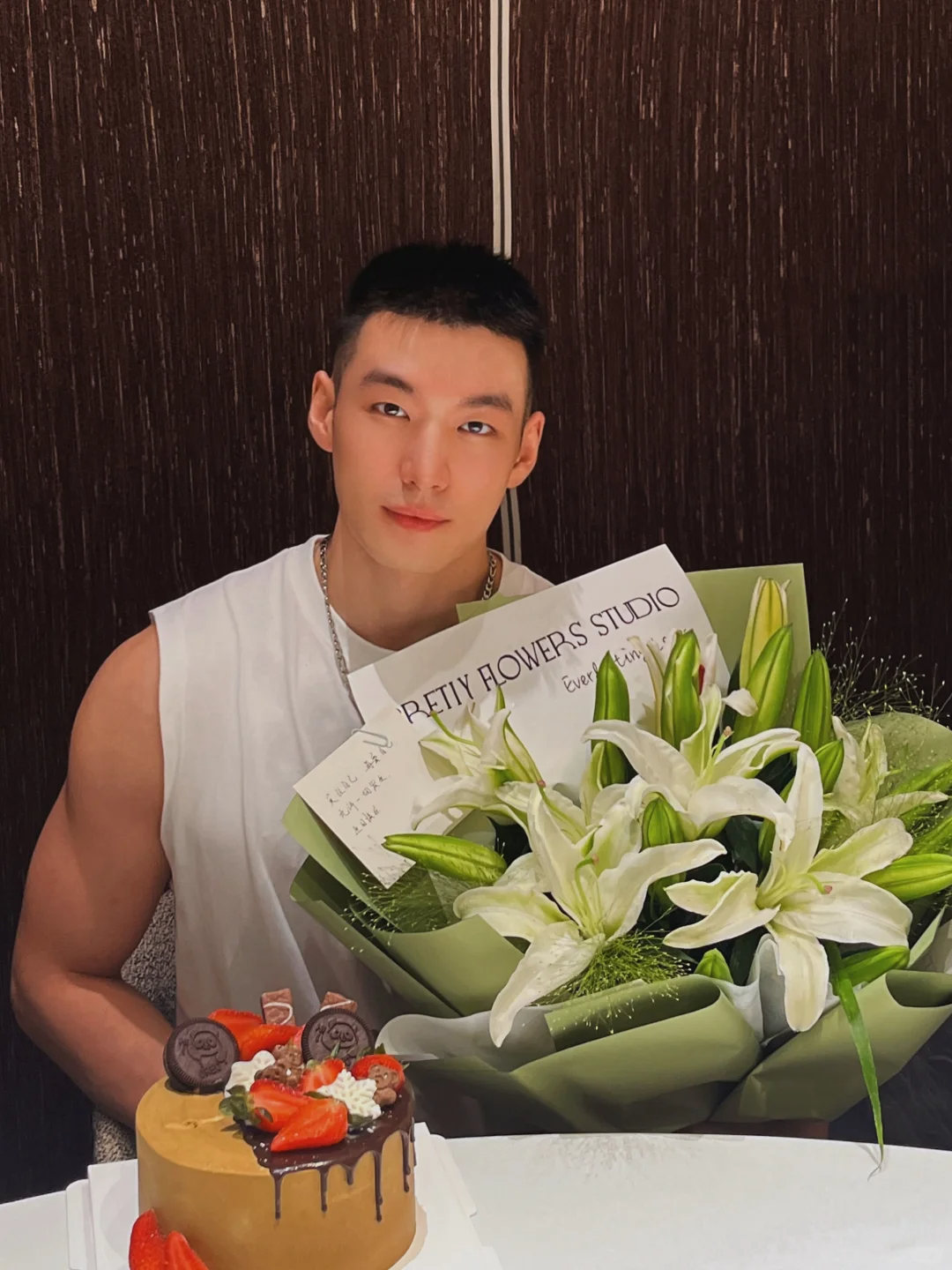 脂包肌型男，写真模特帅哥