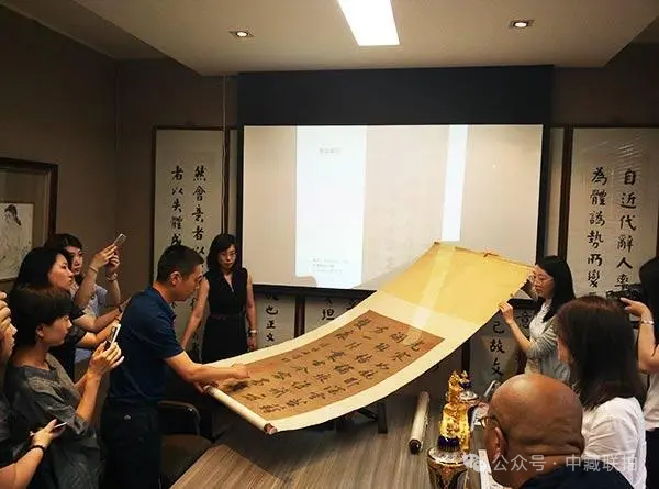 中国艺术品总值500万亿,买楼赚10年,买艺术品富三代(图4) 中国艺术品总值500万亿,买楼赚10年,买艺术品富三代(图4)