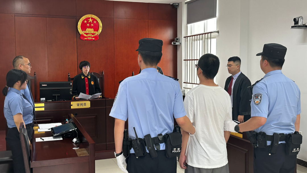 转卖假冒泡泡玛特手办 男子获刑四年