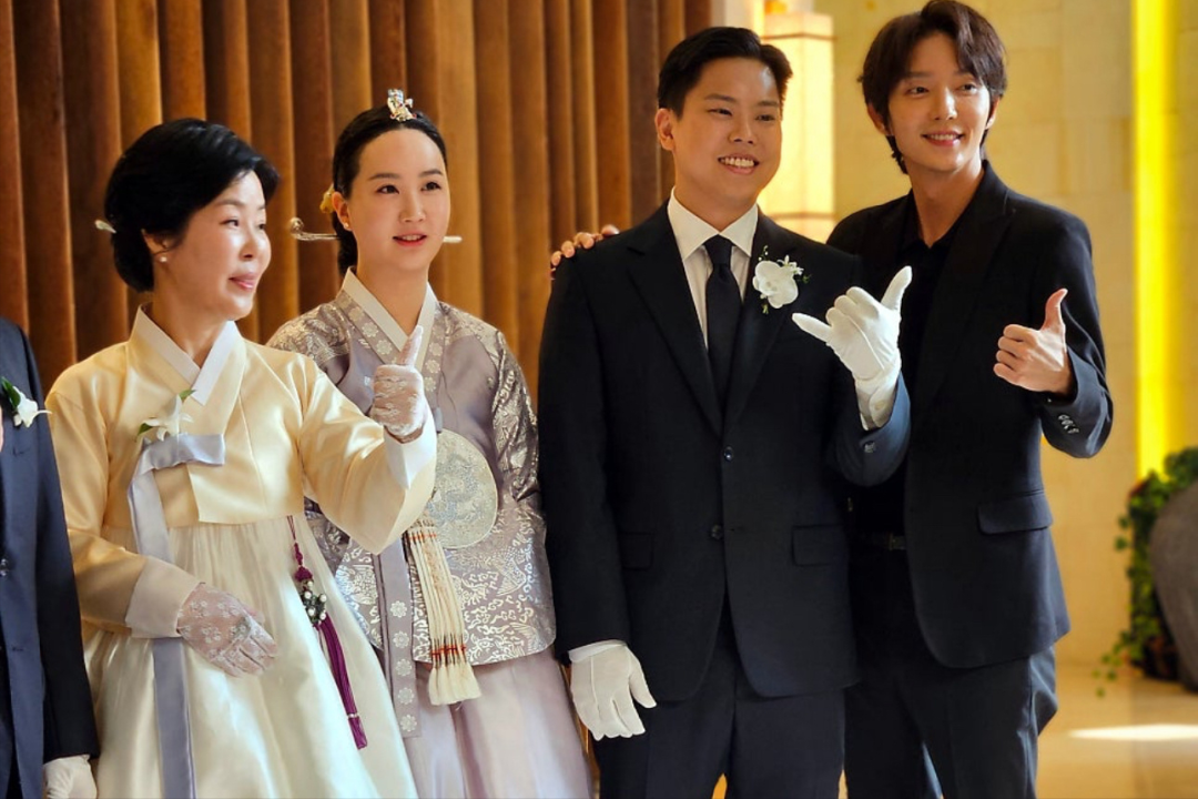 图片[6]-42岁比23岁更惊艳，他是吃了防腐剂吗？-小蓝短视频