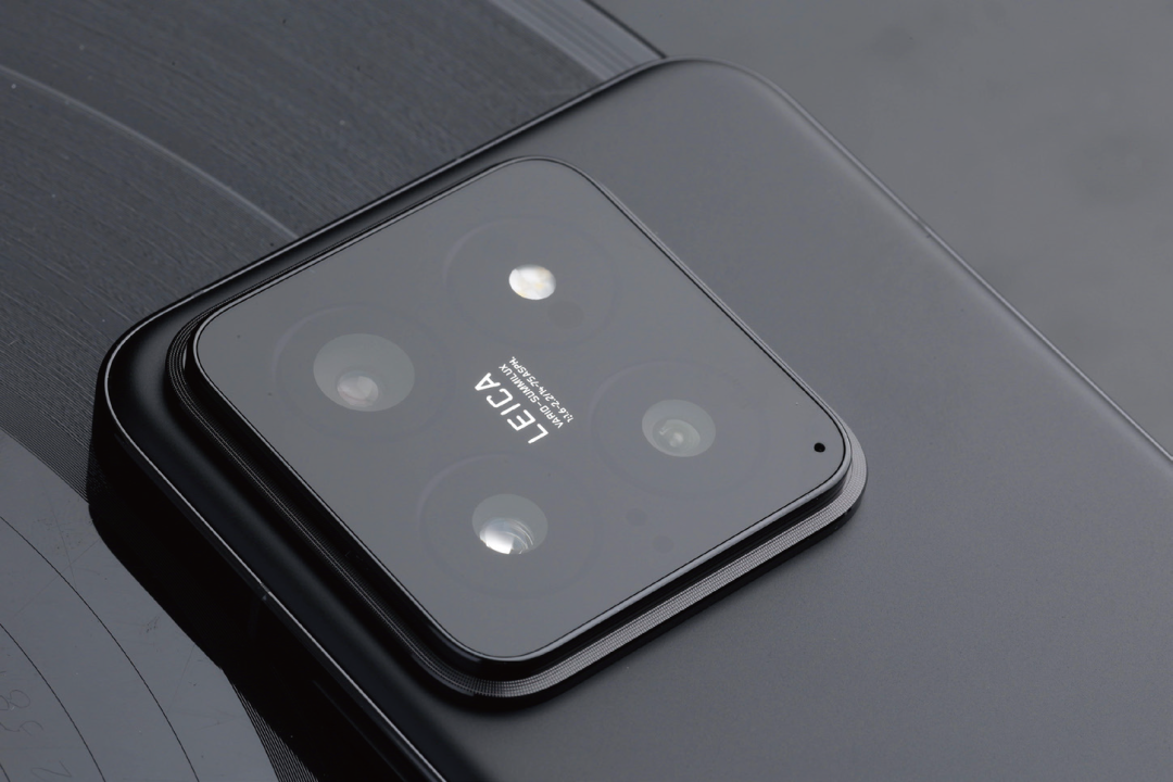 2025可以“闭眼买”的3款手机，16GB＋512GB一跌再跌，用5年不卡顿