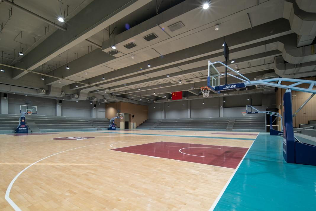 广东实验中学 校园环境 篮球场