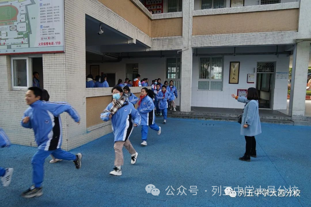 大邑实验中学电话_四川成都大邑县实验中学_大邑县实验中学