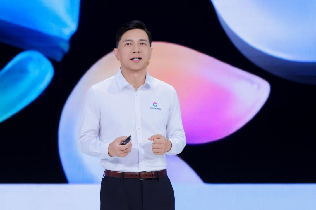 AI步入“自我进化”时代？李彦宏提AI时代度量衡“DAA”
