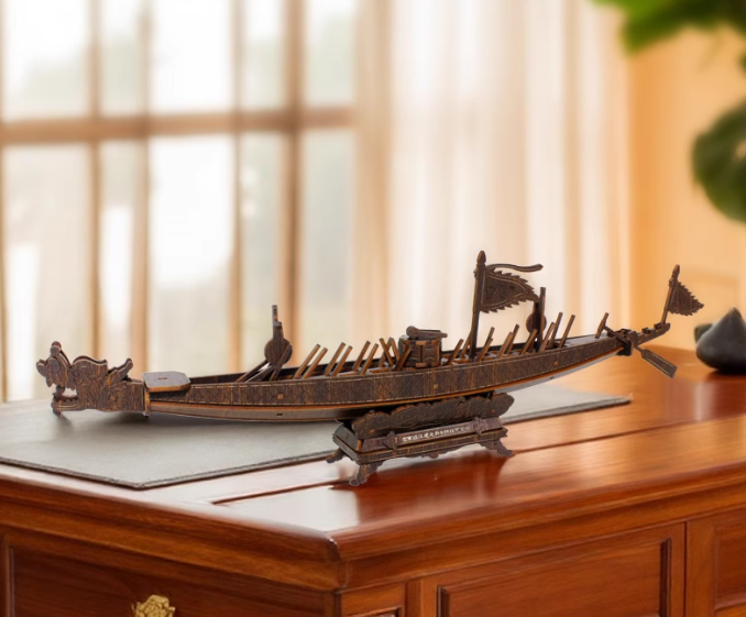 迪爱歪的非遗龙舟拼装模型。