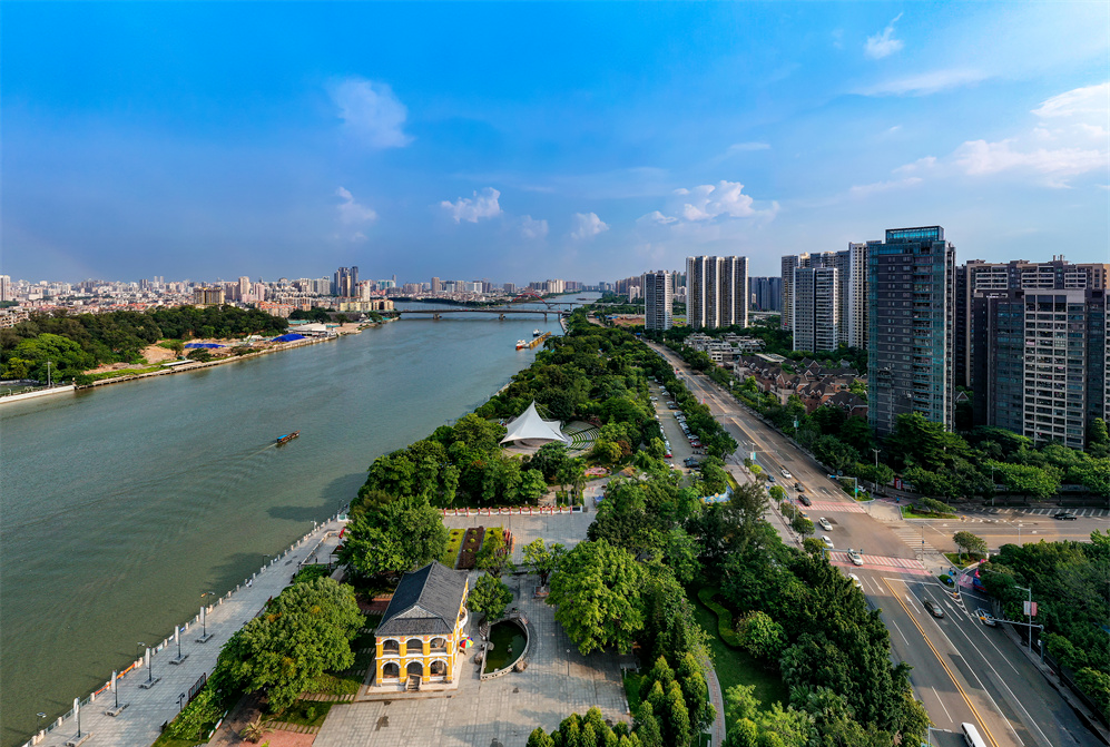 白云珠江右岸开盘，建面125-313㎡