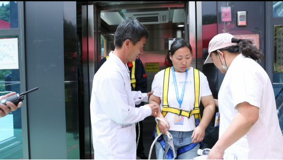 直梯困人演练报告_困梯应急预案_