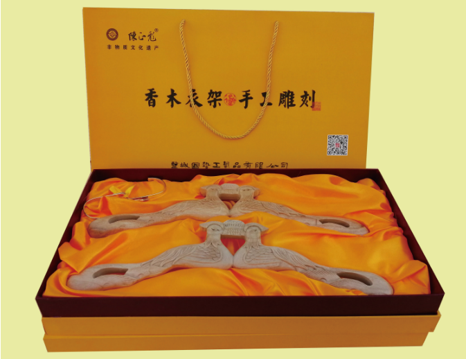 河道总督张锦巡察时路过并品尝此酒,大为夸赞,特赐"允大糟