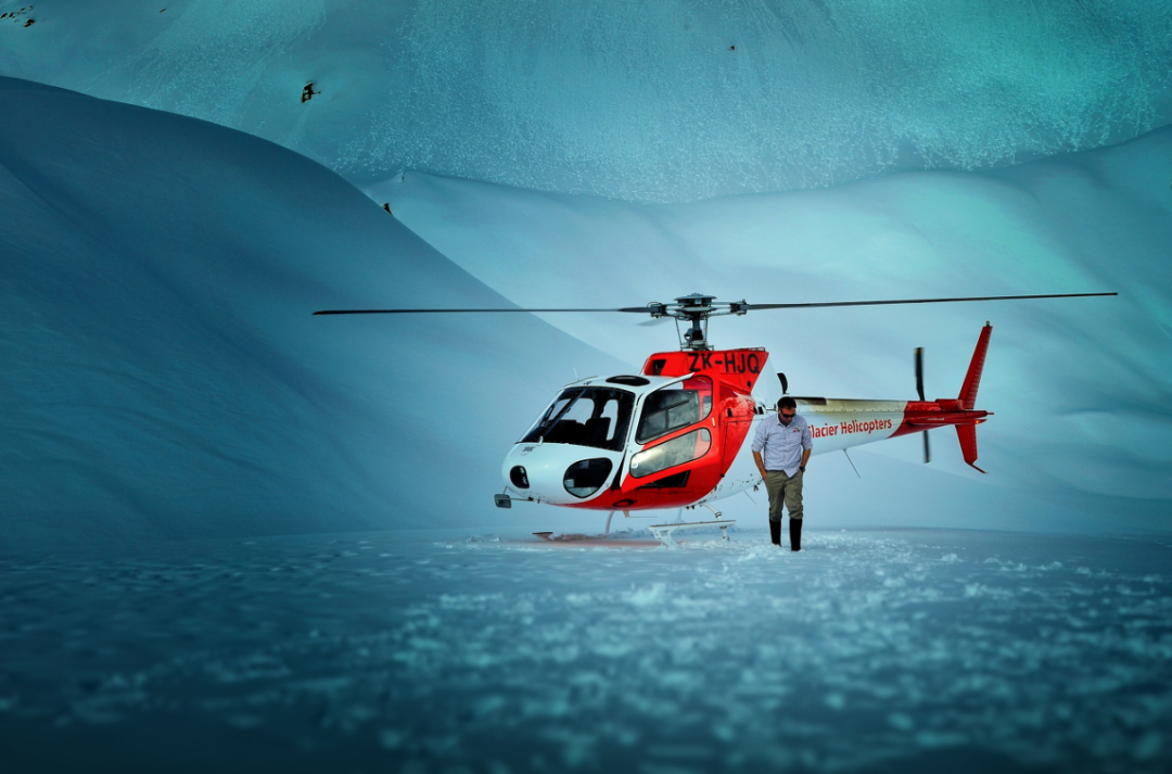 世界最孤独的国家，方圆1600公里没有邻国，一年放假140天，钱多到花不完，风景美如天堂